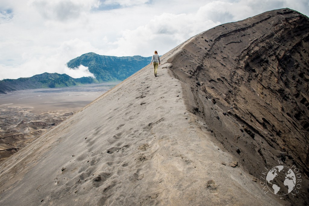 bromo-9